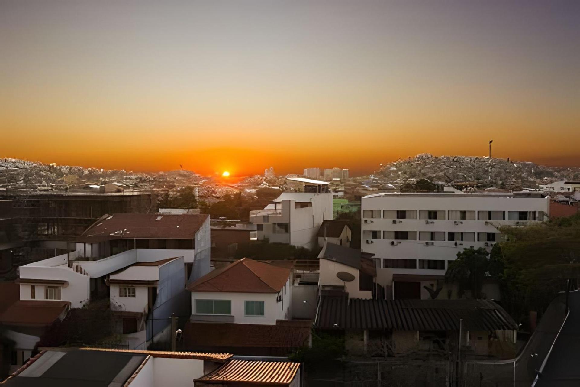 Apartamentos De 2 Quartos Com Piscina Na Praia Dos Anjos Arraial do Cabo Esterno foto